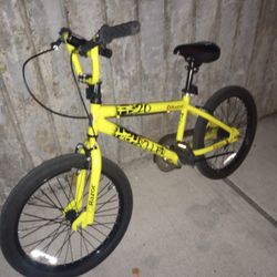 Hot Lil Bmx Type Bike