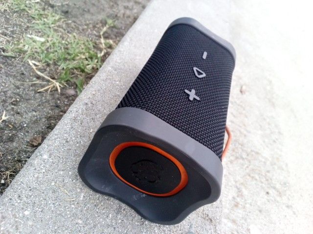 Skull Candy Speaker