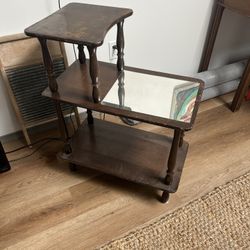 Vintage 3 Top Stand Great Condition. CASH&CARRY