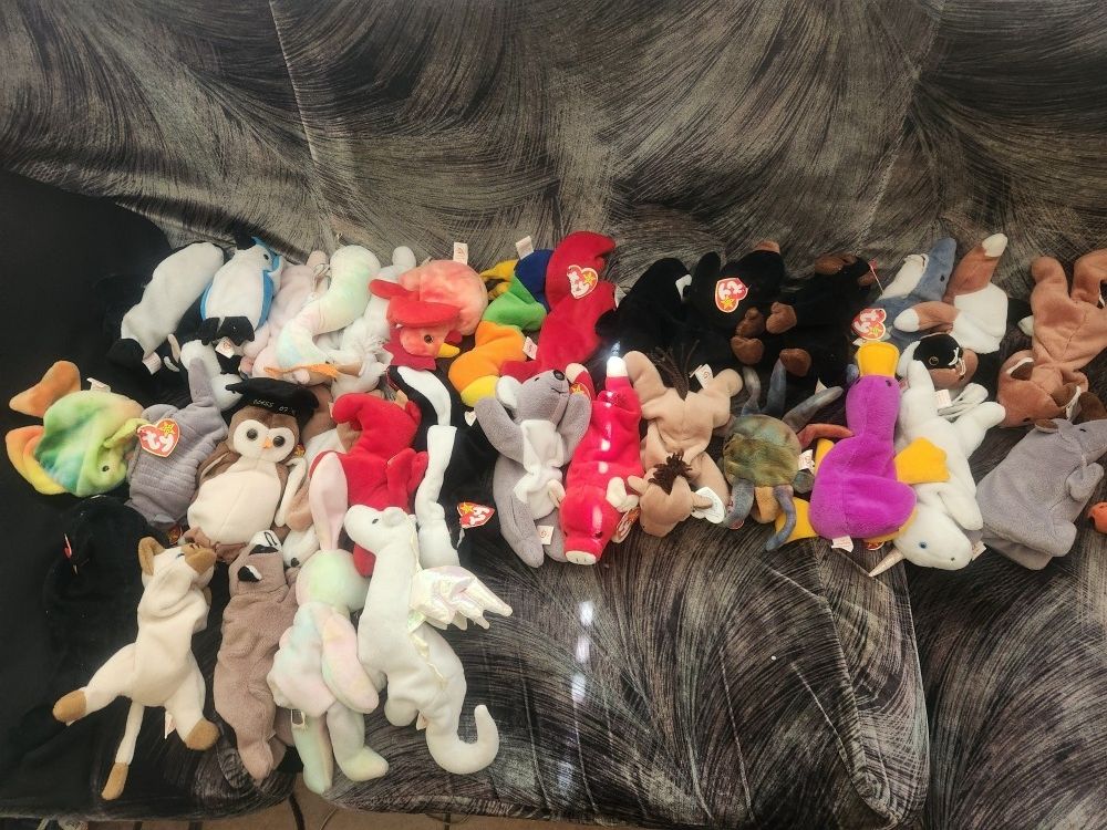 90's Beanie Babies 37 total 4 without tags. Stuff Animals "Hard to Find older Plush Beanie Babies "