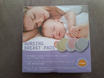 Nursing breast pads with storage bag