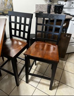 4 Chairs