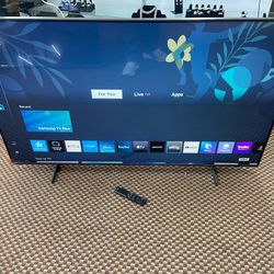 Samsung - 55” Class DU7200 Series Crystal UHD 4K Smart Tizen TV (2024)
