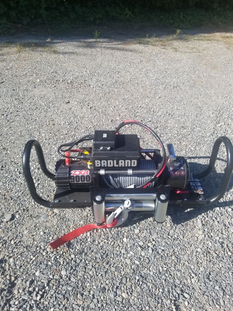 Winch. Badland ZXR 9000