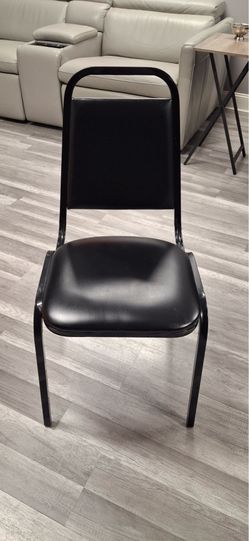 Stackable chairs