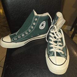 Chuck Taylor's converse high top