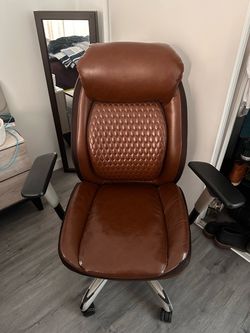 Desk chair