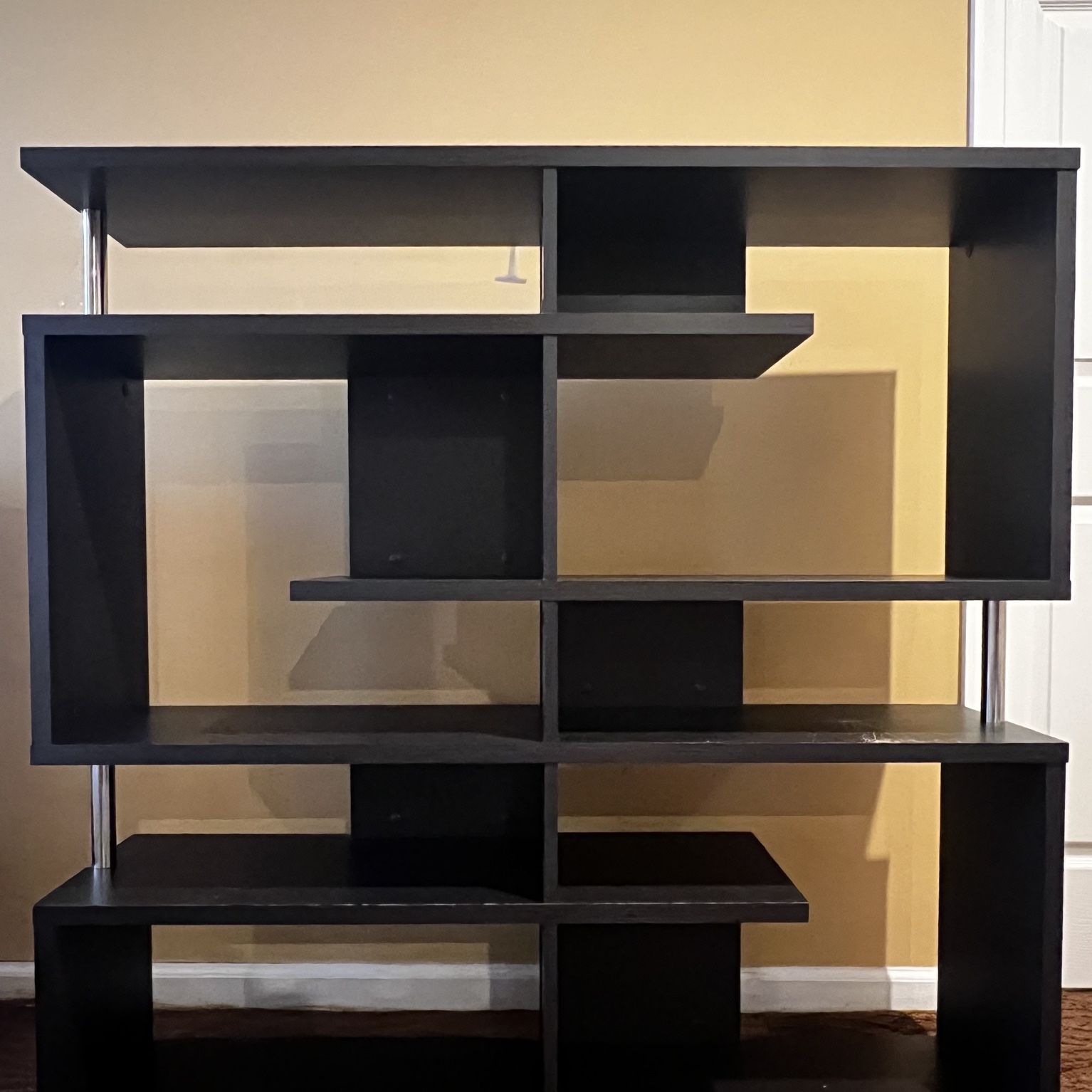 Bookcase/Storage Shelf