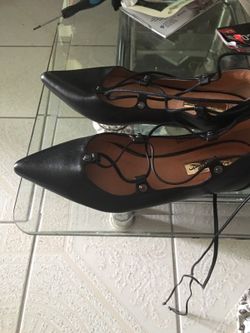 Black flat shoes