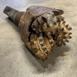 Oil Drill bit Receiver Hitch