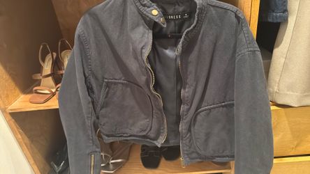 Lioness Jean jacket size medium