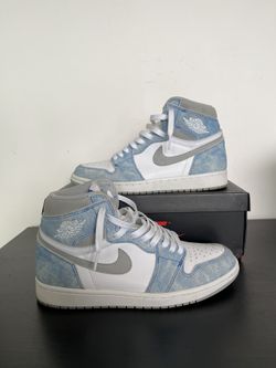 Jordan 1 Retro High Hyper Royal Smoke Grey