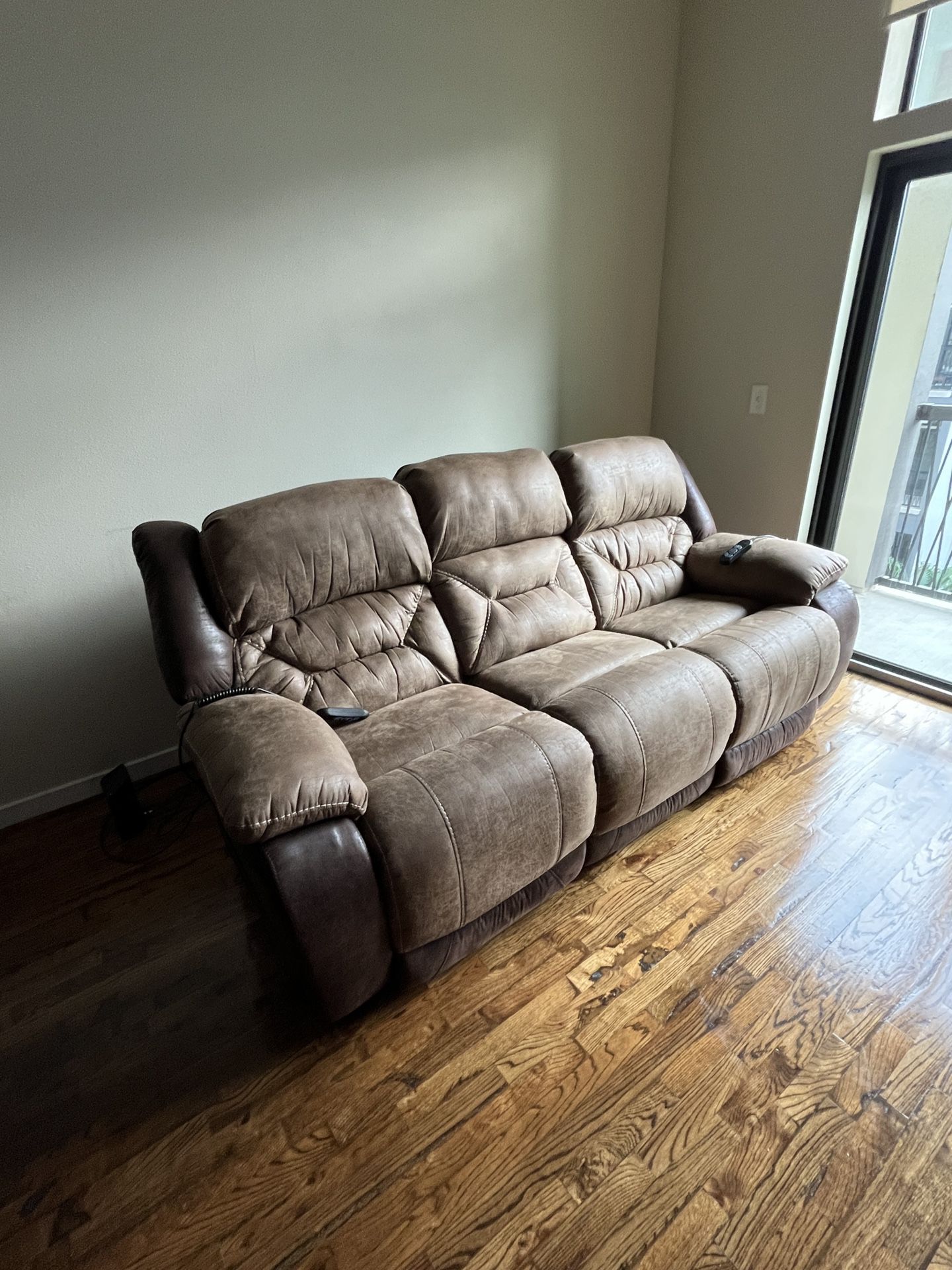 Living Room Double Reclining Power Sofa