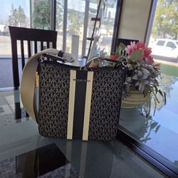 Michael Kors Original Crossbody For Women