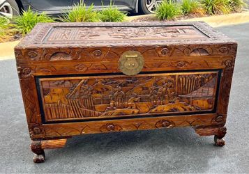 Vintage Hand-Carved Chinese Camphor Wood Chest – Asian Trunk / Coffee Table