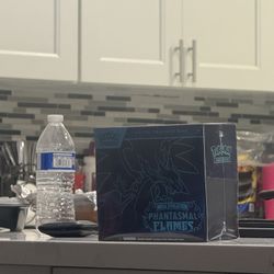 Phantasmal Flames Elite Trainer Box