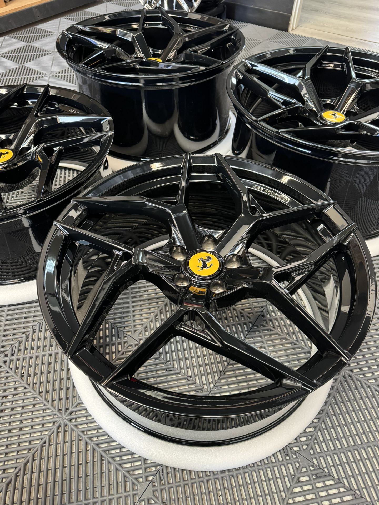 ALT Forged Wheels Ferrari for Sale in Los Angeles, CA - OfferUp
