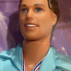 Vintage 1998 Olympic USA Skater Barbie Ken Doll Skates & Spins Mattel Licensed