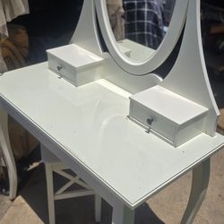 Gorgeous White VANITY mirror With Matching Bench 