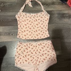 Light pink set w flowers