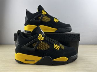 Air Jordan 4 Retro 'Thunder' 2023