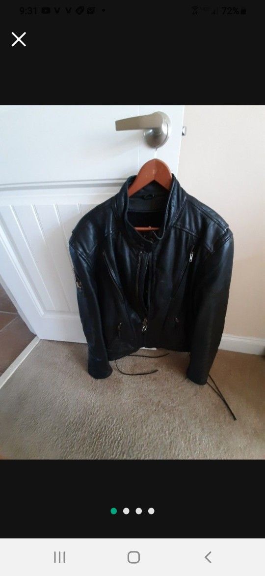 HARLEY DAVIDSON MOTORCYCLE JACKET. VERY GOOD CONDITION. SIZE 44. $100.00