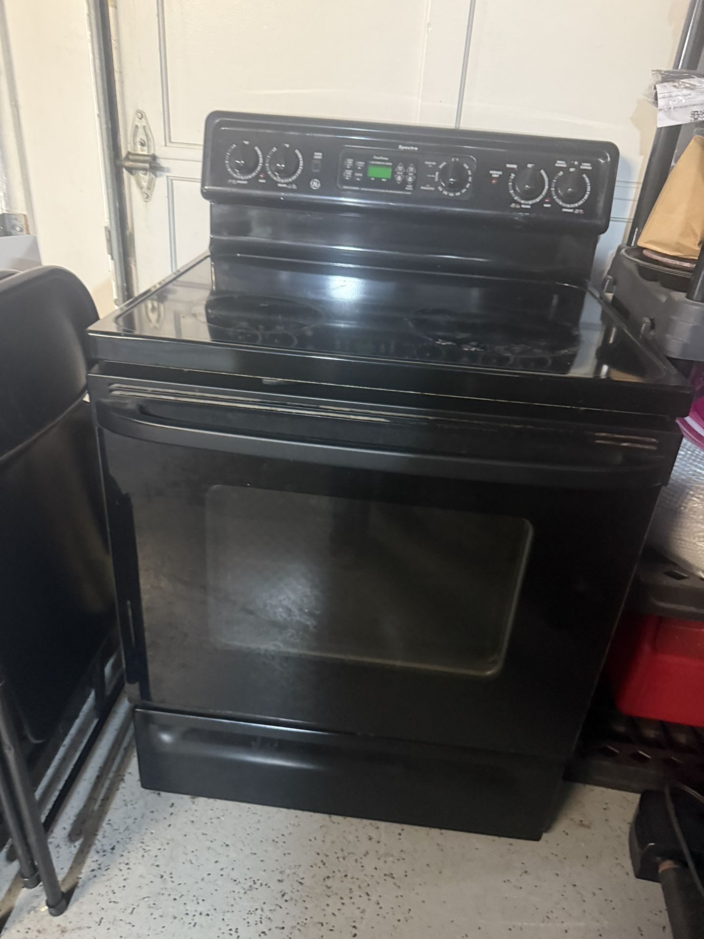 Spectra 30" Free-Standing QuickClean™ Electric Range