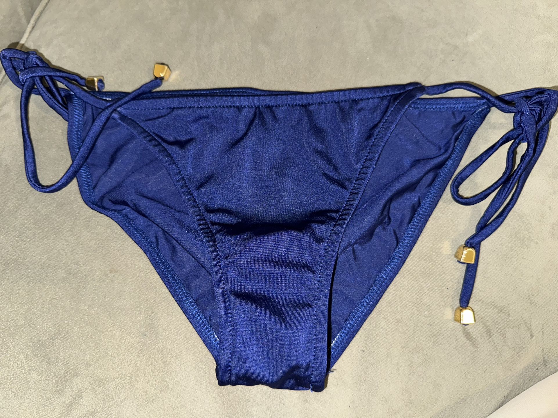 Venus striking bikini bottom size 6 blue New