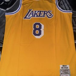 Mitchell & Ness Kobe 