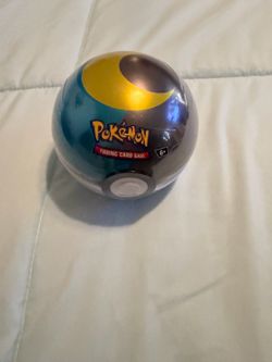 Pokeball tin D25