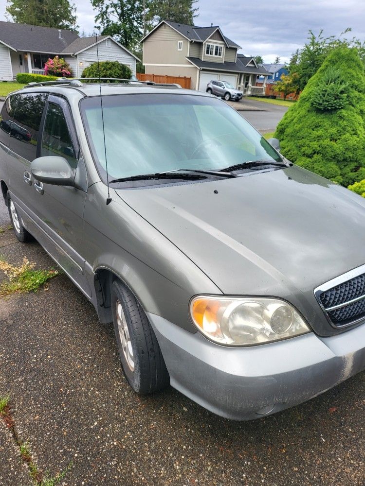 2005 KIA Sedona