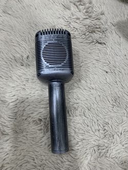Microphone