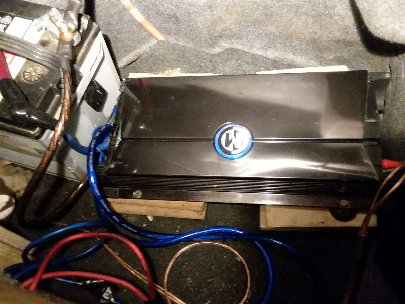 Memphis M Class 16-MCD1000 1100x1 rms Monoblock amplifier, 1 ohm stable, 0.75 tdh very under estimated amp, much stronger than my MTX Thunder 1500.1d
