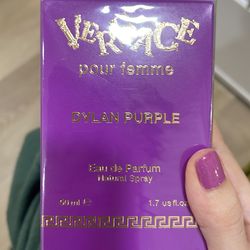Versace Dylan Purple perfume