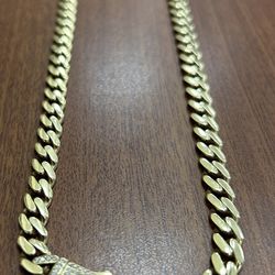 14kt Gold Chain 