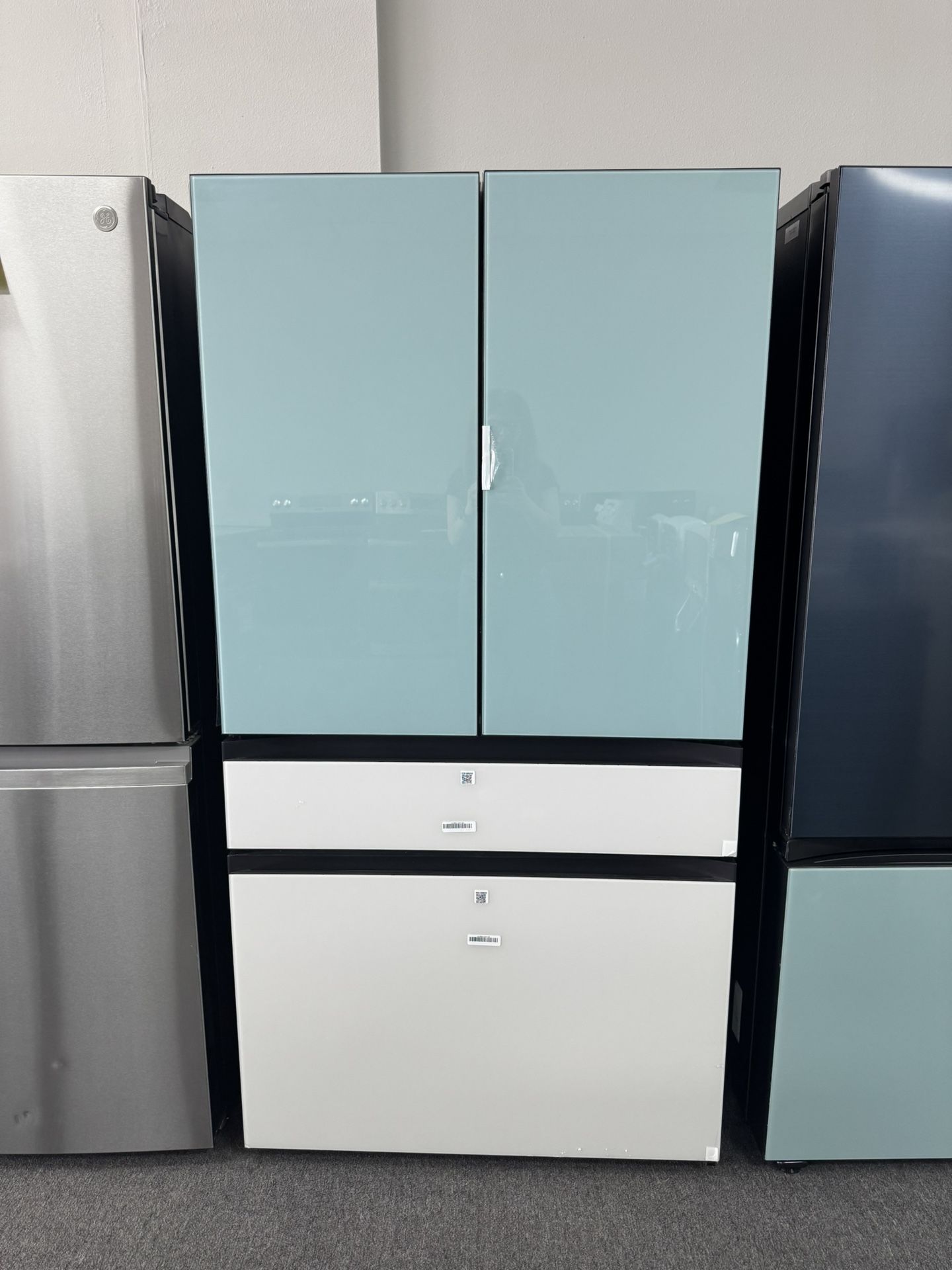 Refrigerator 