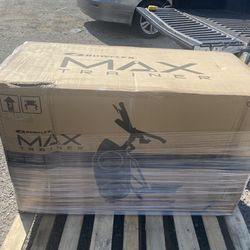 Bowflex Max Trainer M8 New in Box ($700 OFF RETAIL!)
