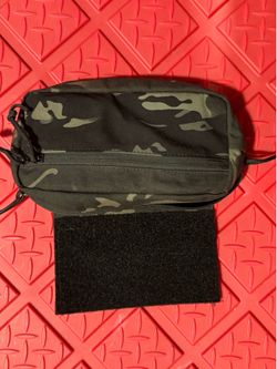 Multicam Black Hanger Pouch