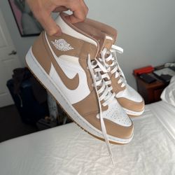 Jordan 1 Tan and White