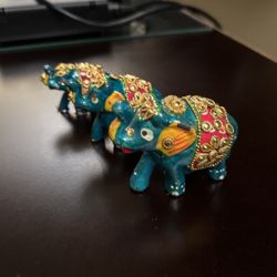 Elephants 