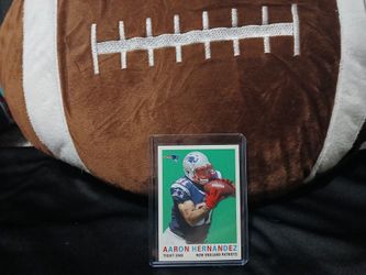 AARON HERNANDEZ SPORT CARD