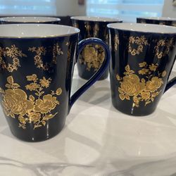 Six big coffee mugs
