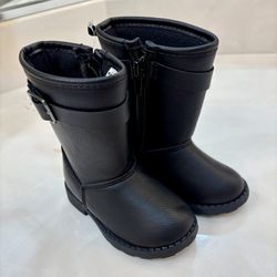 Carters Toddler Boots Size 4