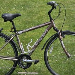 TREK 7300 MULTITRACK - MEDIUM FRAME - WITH ACCESSORIES - TUNED