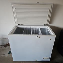 GE Chest freezer