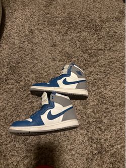 Nike Boys 4.5