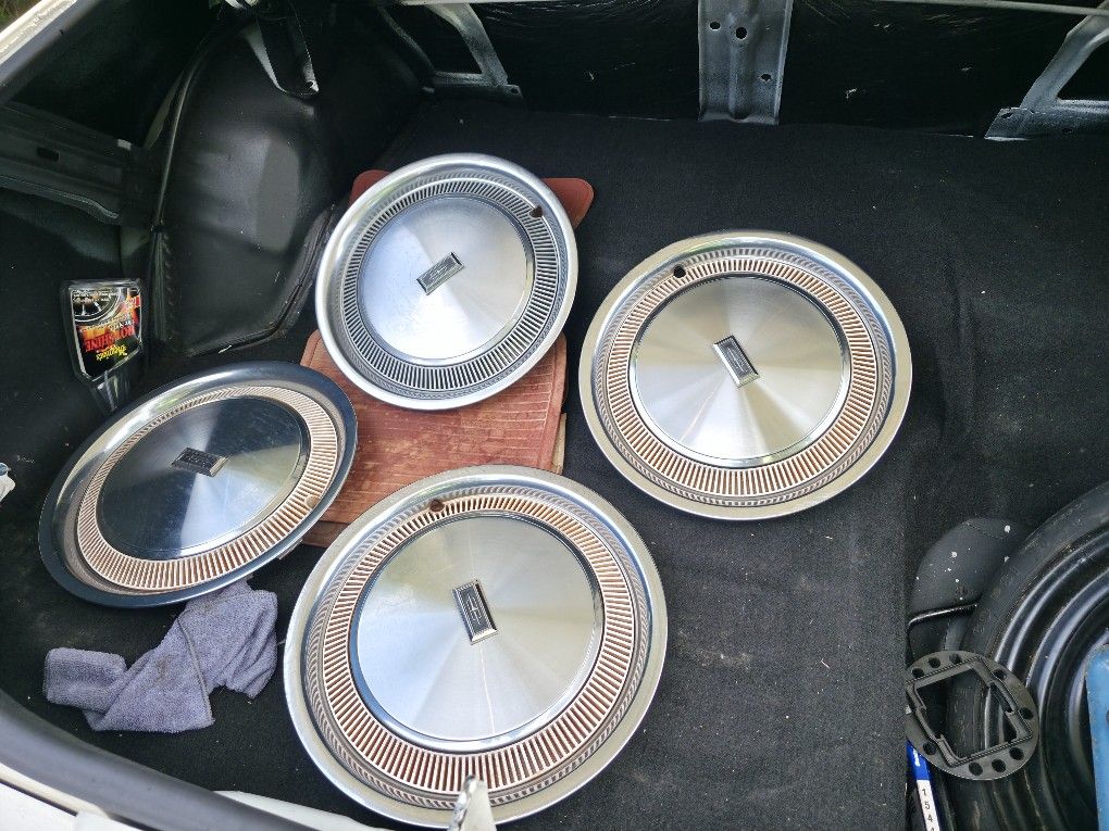 Hubcaps