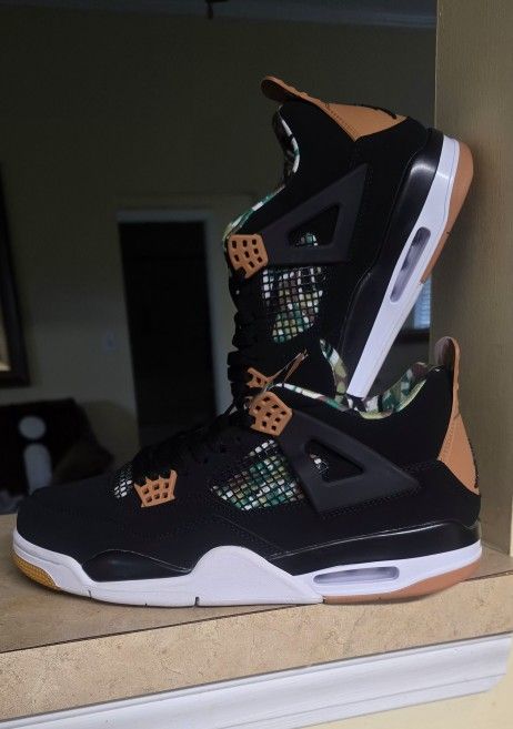 Air Jordan 4