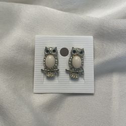 Cute Owl Stud Earrings Crystal Silver Tone New Made in Korea