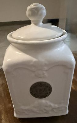 Tea Canister with Lid
